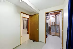 17913 SE Mill Ct, Portland, OR 97233 - Photo 20