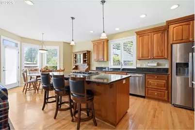 1385 NE 12th Ave, Canby, OR 97013 - Photo 2