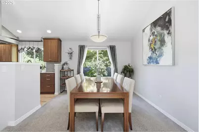 9824 SW Quail Post Rd, Portland, OR 97219 - Photo 12