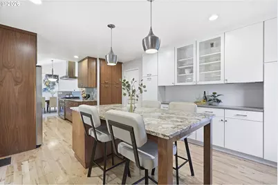 9824 SW Quail Post Rd, Portland, OR 97219 - Photo 20