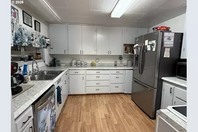 421 Wells Rd, Oakland, OR 97462 - Photo 8