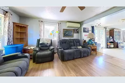 421 Wells Rd, Oakland, OR 97462 - Photo 12