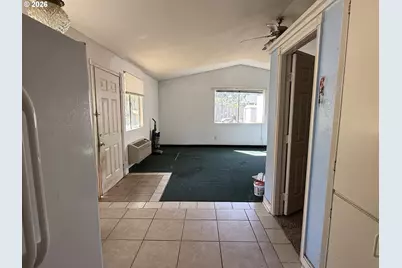 421 Wells Rd, Oakland, OR 97462 - Photo 40