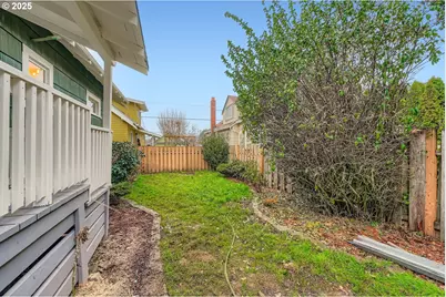 3015 SE Gladstone St, Portland, OR 97202 - Photo 28