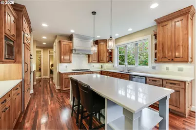 19317 Lorna Ln, Lake Oswego, OR 97035 - Photo 8