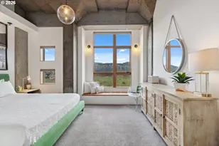 306 Columbia St, Hood River, OR 97031 - Photo 14