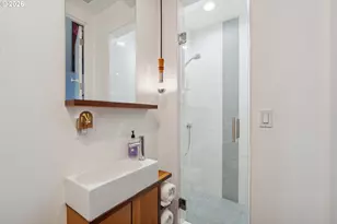 306 Columbia St, Hood River, OR 97031 - Photo 22