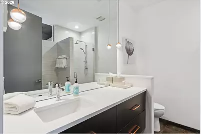 306 Columbia St, Hood River, OR 97031 - Photo 16