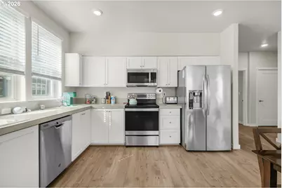 17126 SW Snowdale St #102, Beaverton, OR 97007 - Photo 4