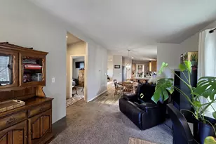 285 Deschutes Ln, Roseburg, OR 97471 - Photo 8