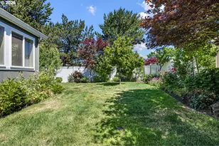 3220 Crescent Ave, Eugene, OR 97408 - Photo 34