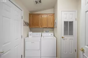 3220 Crescent Ave, Eugene, OR 97408 - Photo 30