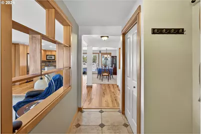 4500 NW 52nd St, Redmond, OR 97756 - Photo 8
