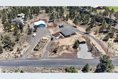 4500 NW 52nd St, Redmond, OR 97756 - Photo 2