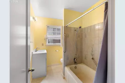 10059 NE Beech St, Portland, OR 97220 - Photo 18