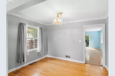 10059 NE Beech St, Portland, OR 97220 - Photo 8