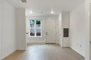 2425 NE Alberta St, Portland, OR 97211 - Photo 8