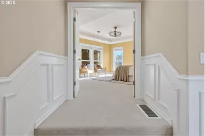 3684 NW Loriann Dr, Portland, OR 97229 - Photo 22