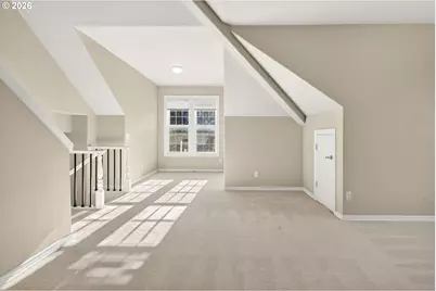 3684 NW Loriann Dr, Portland, OR 97229 - Photo 38