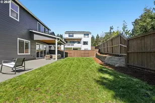 2751 Dahlia Dr, West Linn, OR 97068 - Photo 40