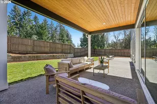 2751 Dahlia Dr, West Linn, OR 97068 - Photo 36