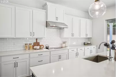 2751 Dahlia Dr, West Linn, OR 97068 - Photo 14