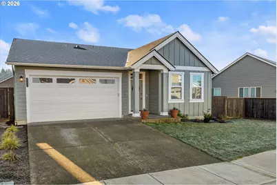 422 NE Greenway Dr, Estacada, OR 97023 - Photo 1