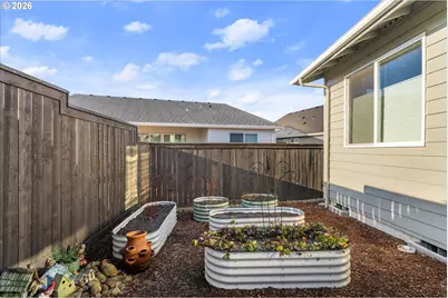 422 NE Greenway Dr, Estacada, OR 97023 - Photo 28