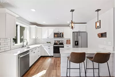 204 Saint Helens Way, Winlock, WA 98596 - Photo 6