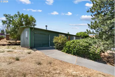 25 Canyon Dr, Heppner, OR 97836 - Photo 2