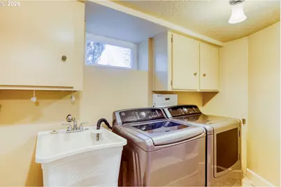 12525 SE Ridgecrest Rd, Happy Valley, OR 97086 - Photo 24