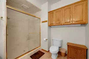 3328 Lakemont Dr, Eugene, OR 97408 - Photo 36