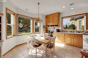 3328 Lakemont Dr, Eugene, OR 97408 - Photo 22