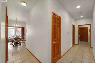 3328 Lakemont Dr, Eugene, OR 97408 - Photo 12