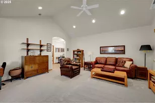 3328 Lakemont Dr, Eugene, OR 97408 - Photo 28