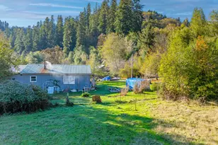 61565 Fairview Rd, Coquille, OR 97423 - Photo 12