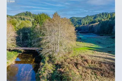 61565 Fairview Rd, Coquille, OR 97423 - Photo 2