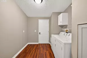 1282 E 3rd St, Lafayette, OR 97127 - Photo 34