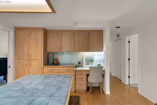 15139 NE Summerplace Dr, Portland, OR 97230 - Photo 14