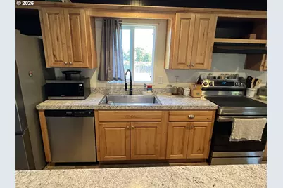 92063 Spicer Ln, Springfield, OR 97478 - Photo 12