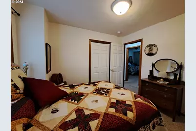 1254 Ostrander Ln, Cottage Grove, OR 97424 - Photo 14
