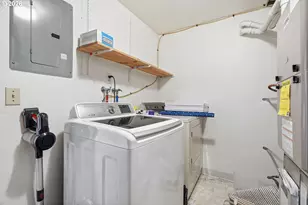 16641 SE Naegeli Dr, Portland, OR 97236 - Photo 24