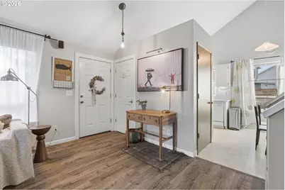 16641 SE Naegeli Dr, Portland, OR 97236 - Photo 4