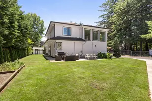 483 SW Cherry Park Rd, Troutdale, OR 97060 - Photo 1