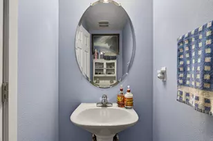 10813 SW Canterbury Ln, Tigard, OR 97224 - Photo 20