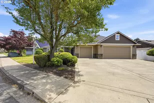 230 McLaughlin Dr, Woodburn, OR 97071 - Photo 2