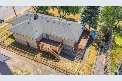 821 Bridge St, Vernonia, OR 97064 - Photo 32