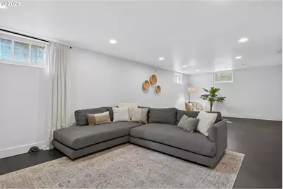 1915 NE Junior St, Portland, OR 97211 - Photo 36