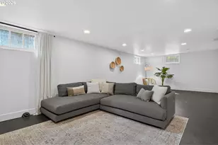 1915 NE Junior St, Portland, OR 97211 - Photo 36