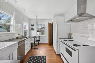 1915 NE Junior St, Portland, OR 97211 - Photo 14